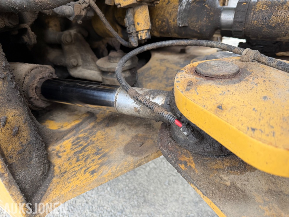 2013 Cat 938K Hjullaster. nylig sertifisert. Vekt i skuffe