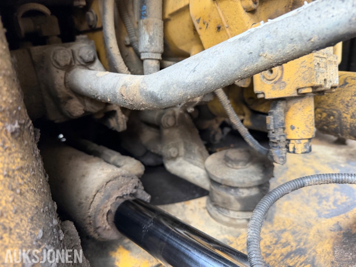 2013 Cat 938K Hjullaster. nylig sertifisert. Vekt i skuffe