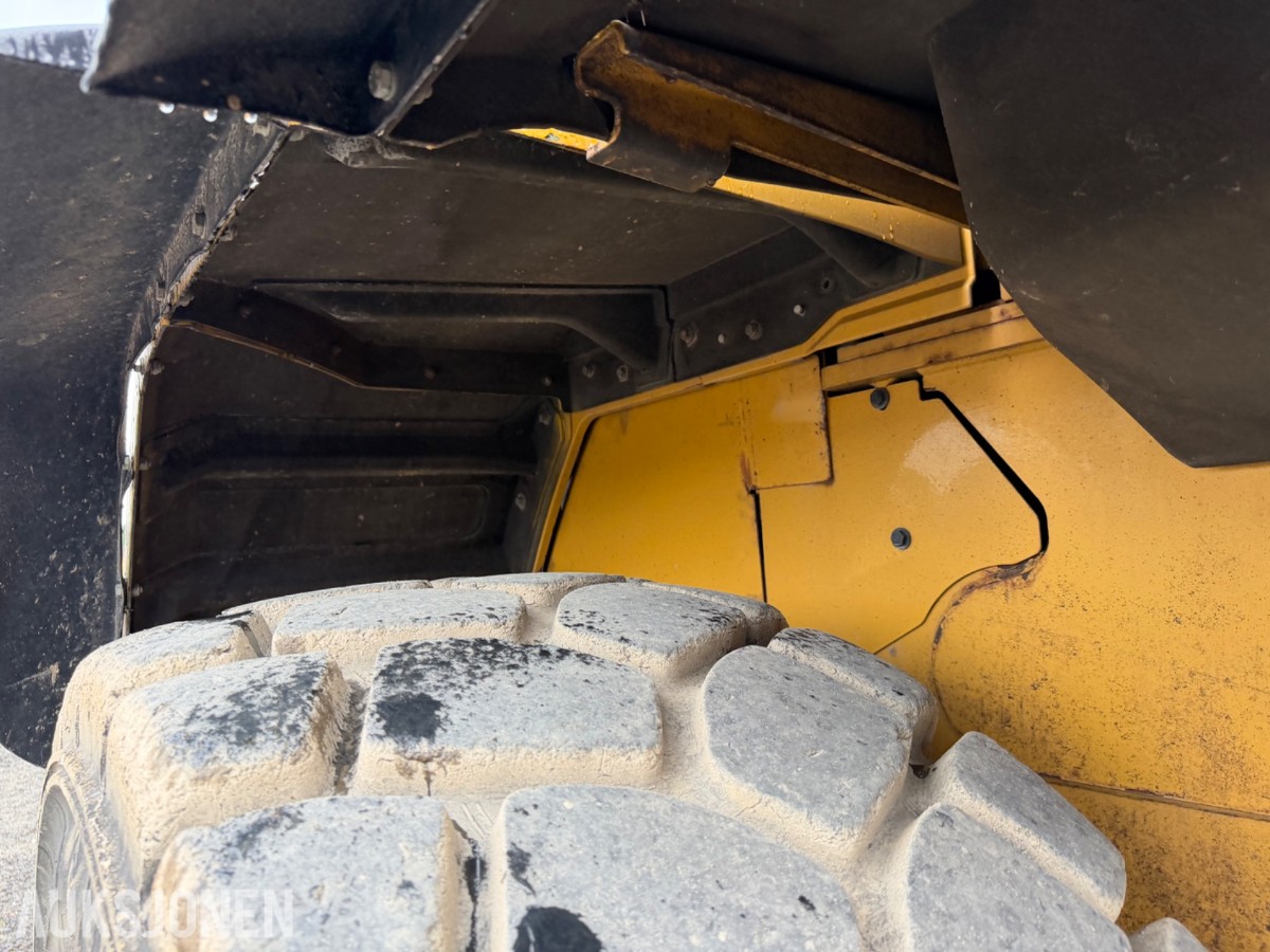 2013 Cat 938K Hjullaster. nylig sertifisert. Vekt i skuffe