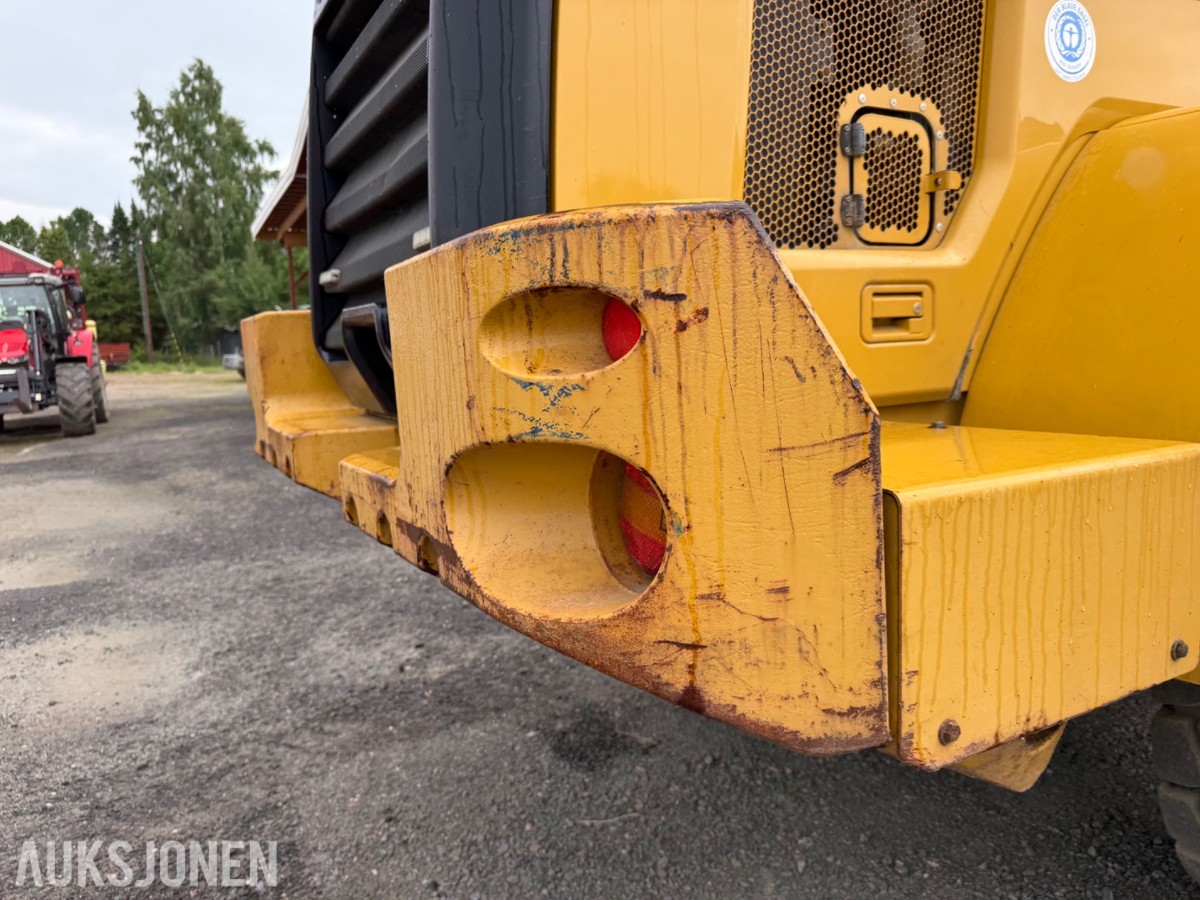 2013 Cat 938K Hjullaster. nylig sertifisert. Vekt i skuffe