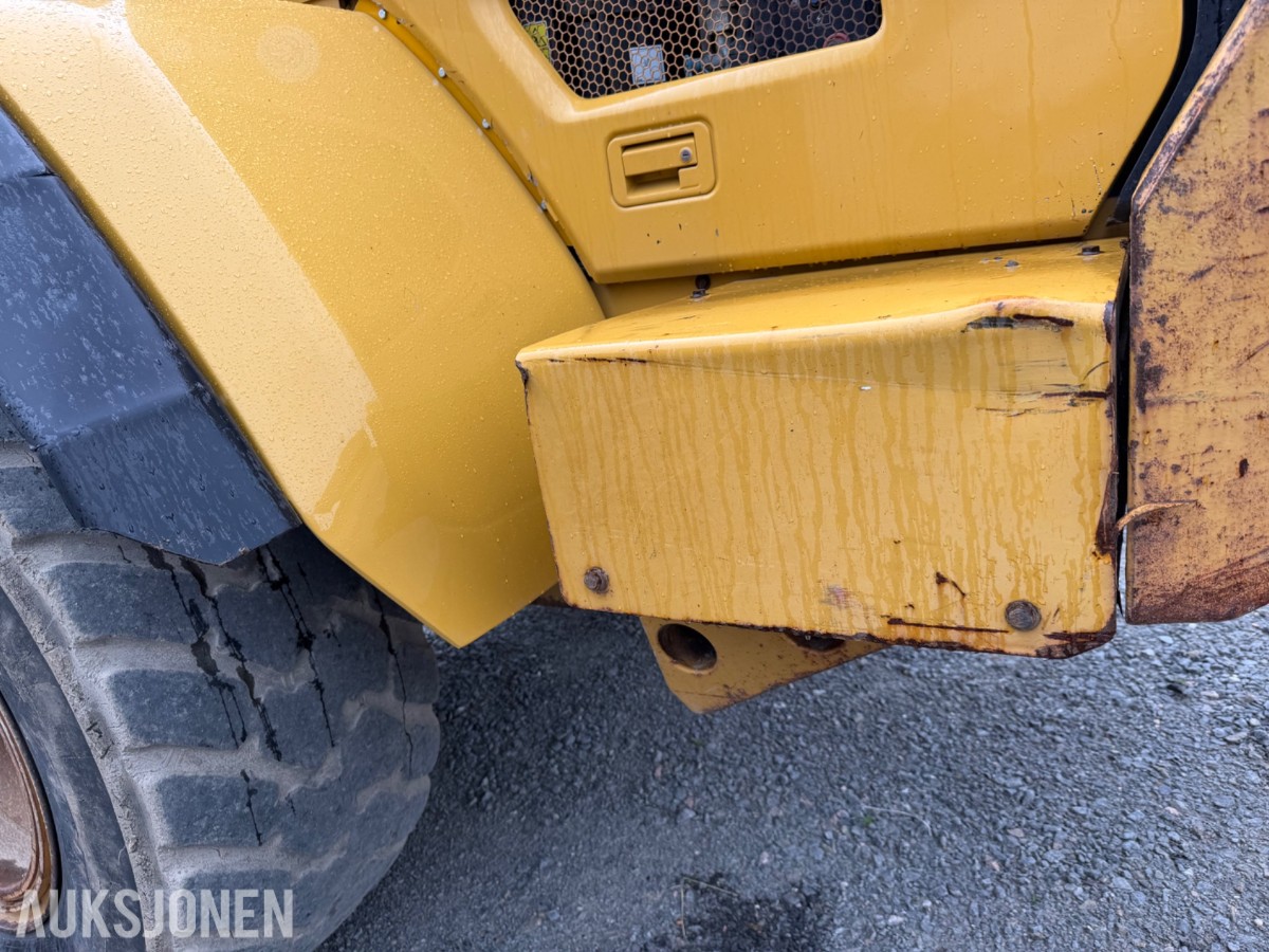 2013 Cat 938K Hjullaster. nylig sertifisert. Vekt i skuffe