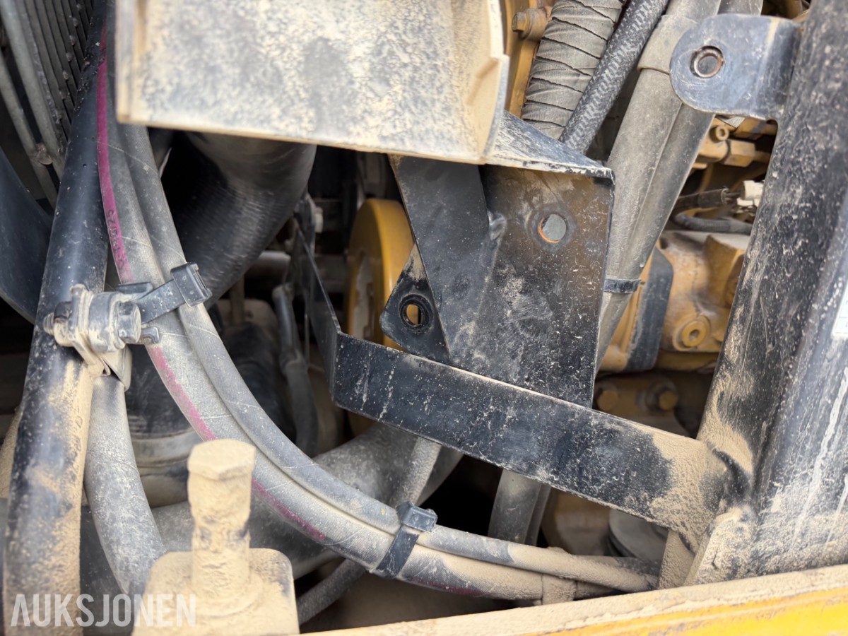 2013 Cat 938K Hjullaster. nylig sertifisert. Vekt i skuffe
