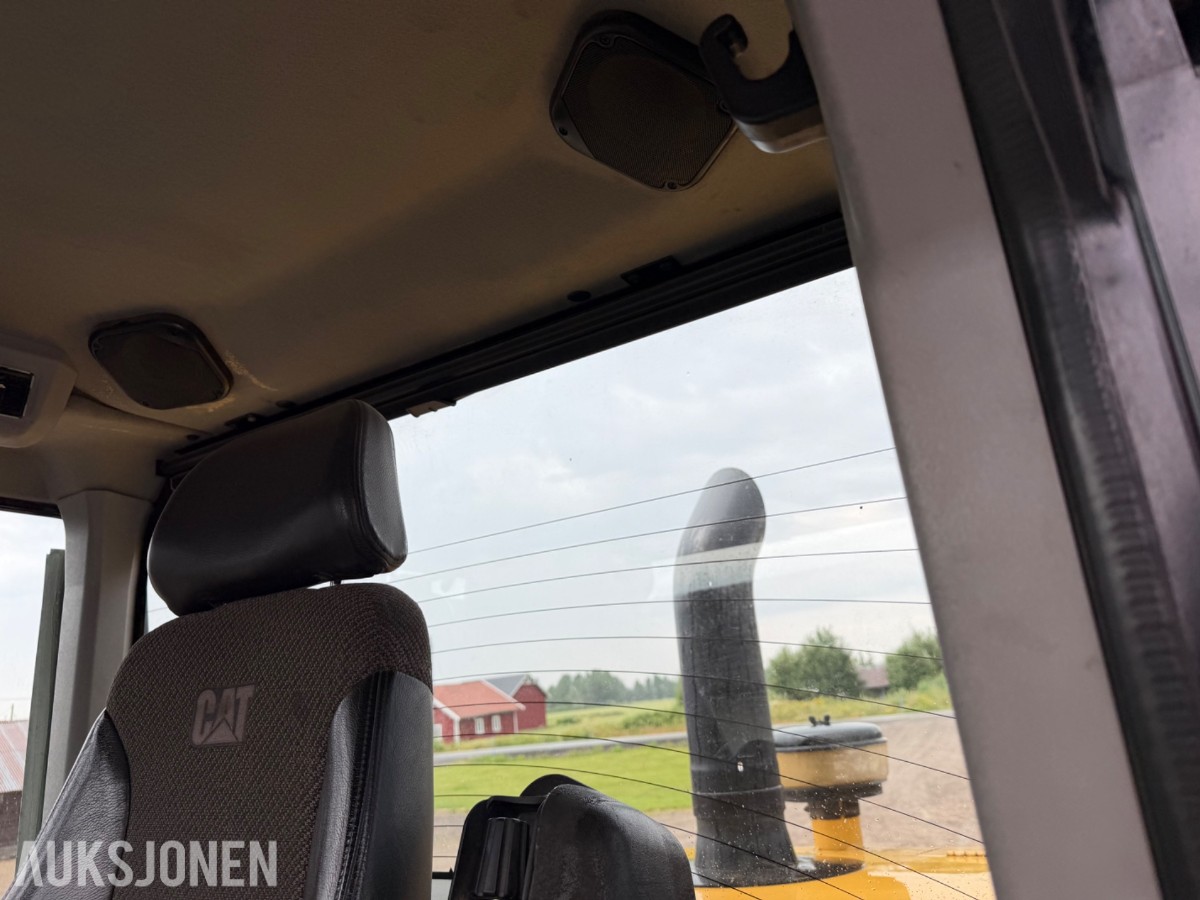 2013 Cat 938K Hjullaster. nylig sertifisert. Vekt i skuffe
