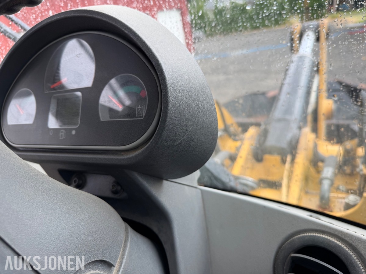 2013 Cat 938K Hjullaster. nylig sertifisert. Vekt i skuffe
