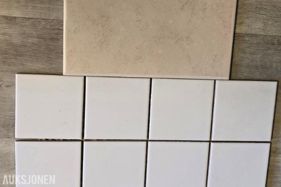2026 Flis Hvit / Beige, ca 1000 m2 totalt