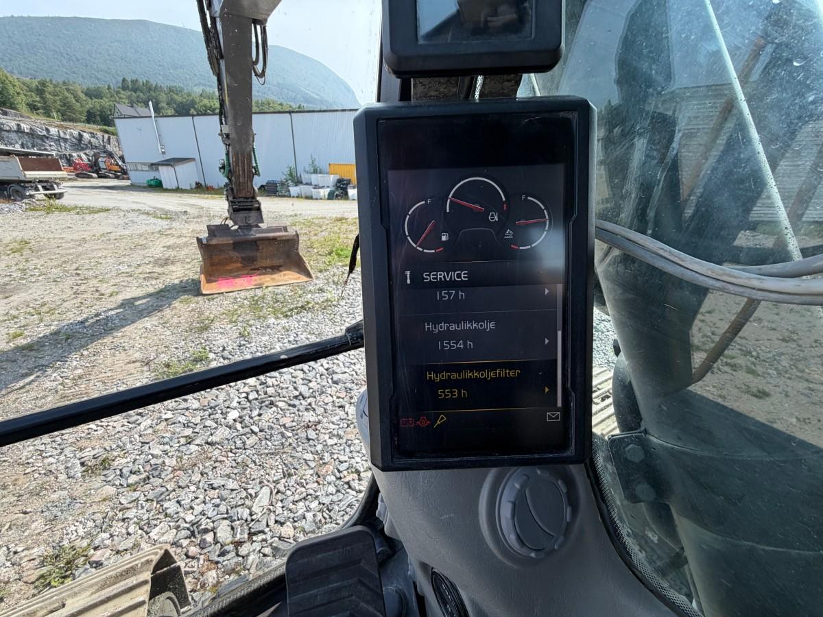Volvo EC220E gravemaskin med Ilmeg/Montabert borerigg og Rotair kompressor- Maskinstyring - 2015 - 13447r
