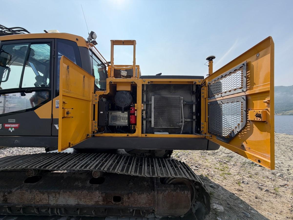 Volvo EC220E gravemaskin med Ilmeg/Montabert borerigg og Rotair kompressor- Maskinstyring - 2015 - 13447r