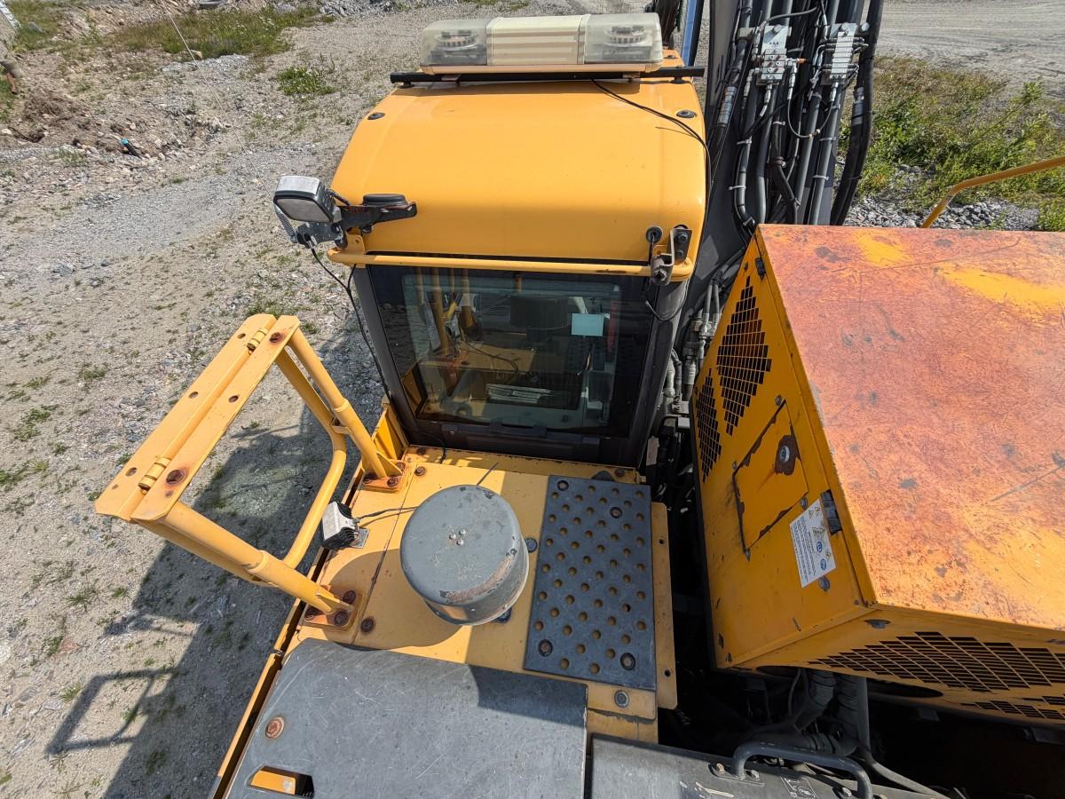 Volvo EC220E gravemaskin med Ilmeg/Montabert borerigg og Rotair kompressor- Maskinstyring - 2015 - 13447r