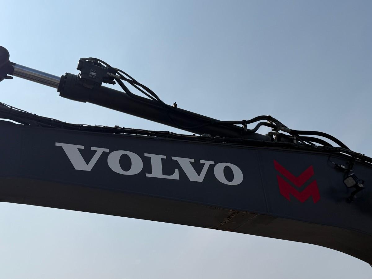 Volvo EC220E gravemaskin med Ilmeg/Montabert borerigg og Rotair kompressor- Maskinstyring - 2015 - 13447r