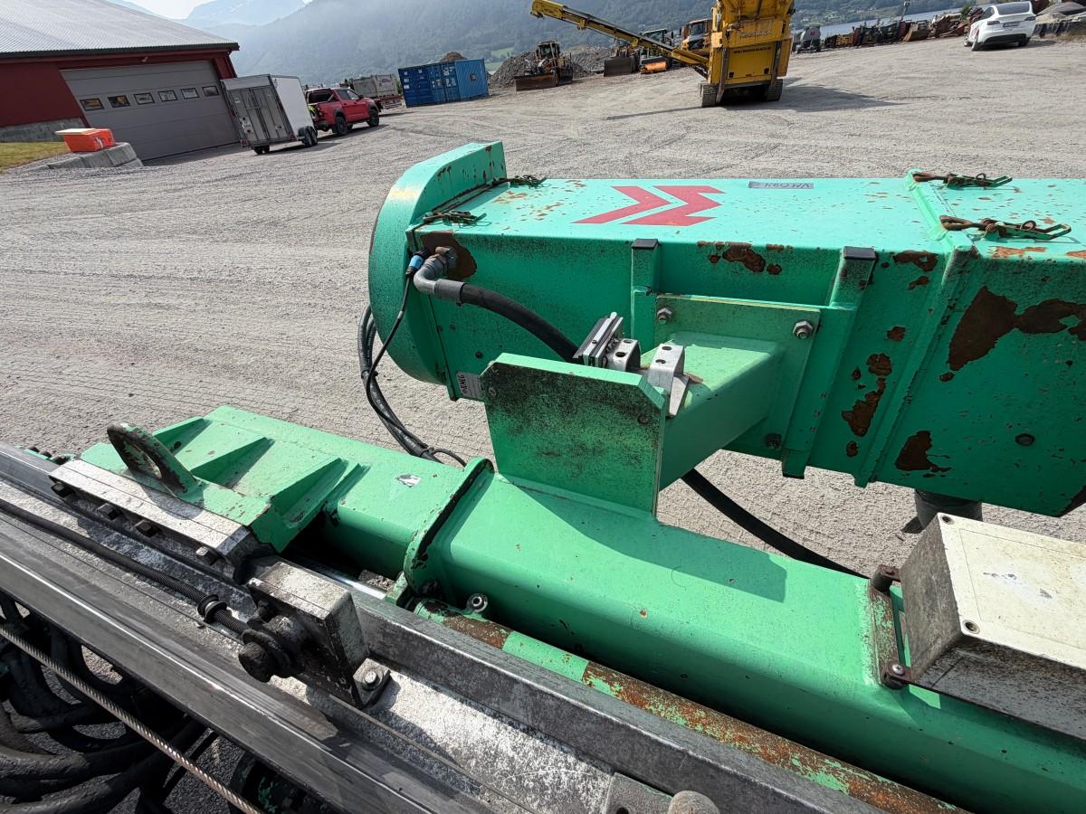Volvo EC220E gravemaskin med Ilmeg/Montabert borerigg og Rotair kompressor- Maskinstyring - 2015 - 13447r