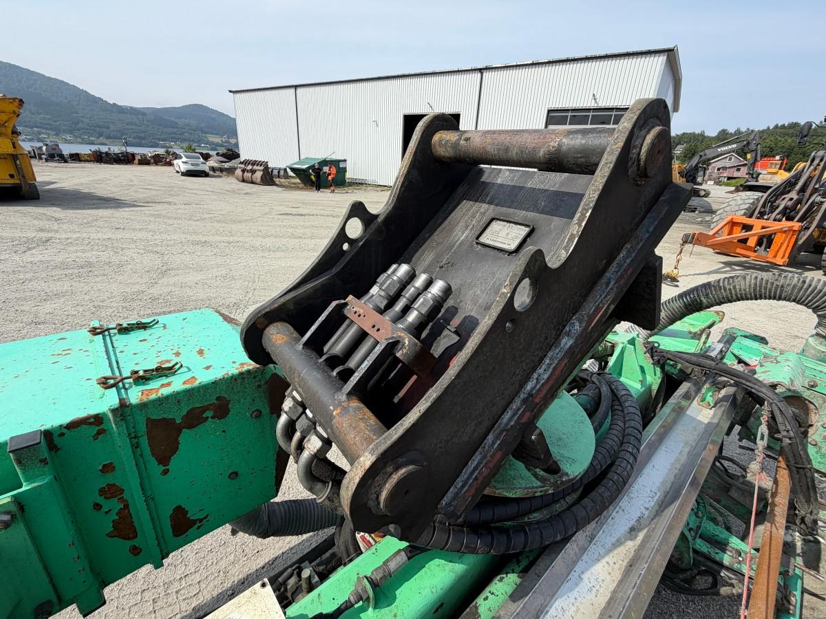 Volvo EC220E gravemaskin med Ilmeg/Montabert borerigg og Rotair kompressor- Maskinstyring - 2015 - 13447r