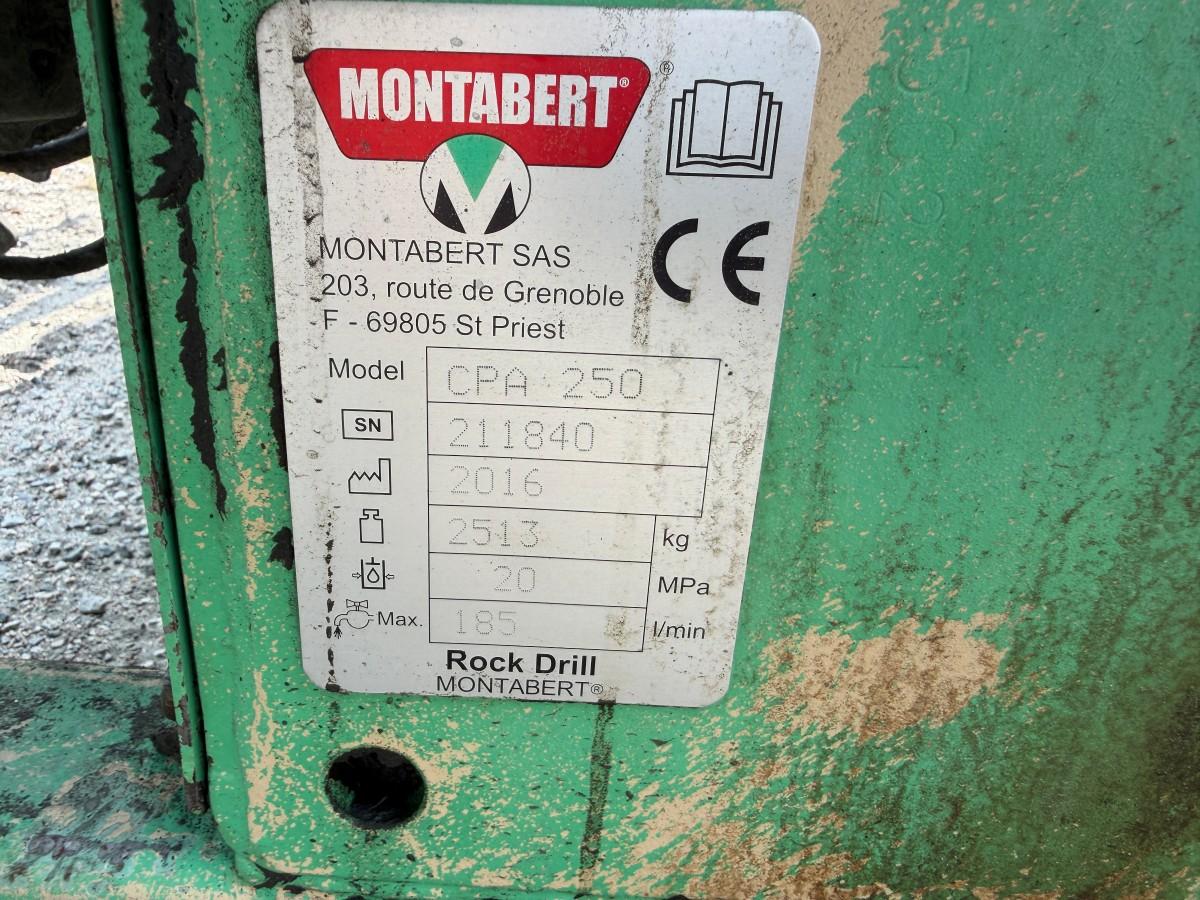 Volvo EC220E gravemaskin med Ilmeg/Montabert borerigg og Rotair kompressor- Maskinstyring - 2015 - 13447r