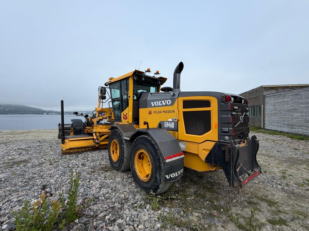 2013 Volvo G946B veihøvel med maskinstyring, frontskjær og midtblad