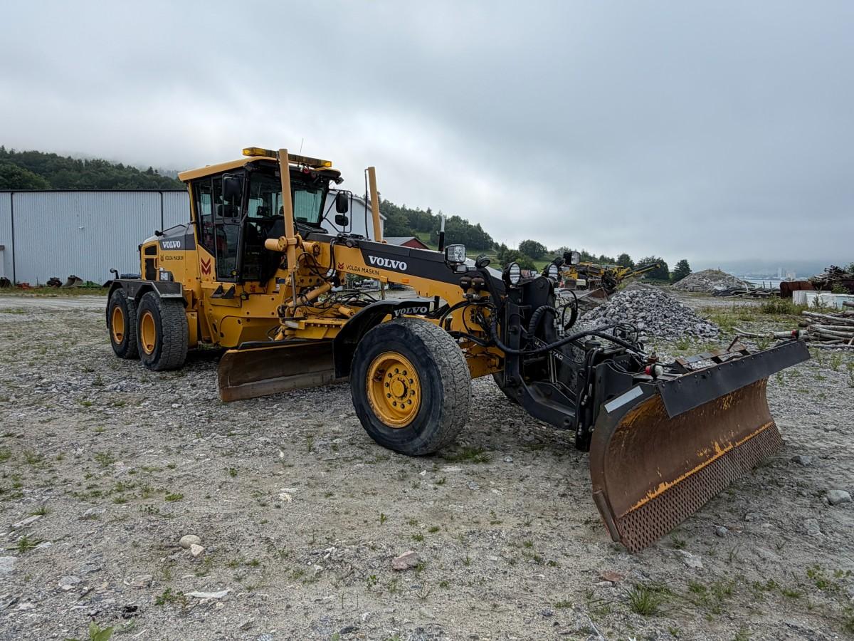 2013 Volvo G946B veihøvel med maskinstyring, frontskjær og midtblad
