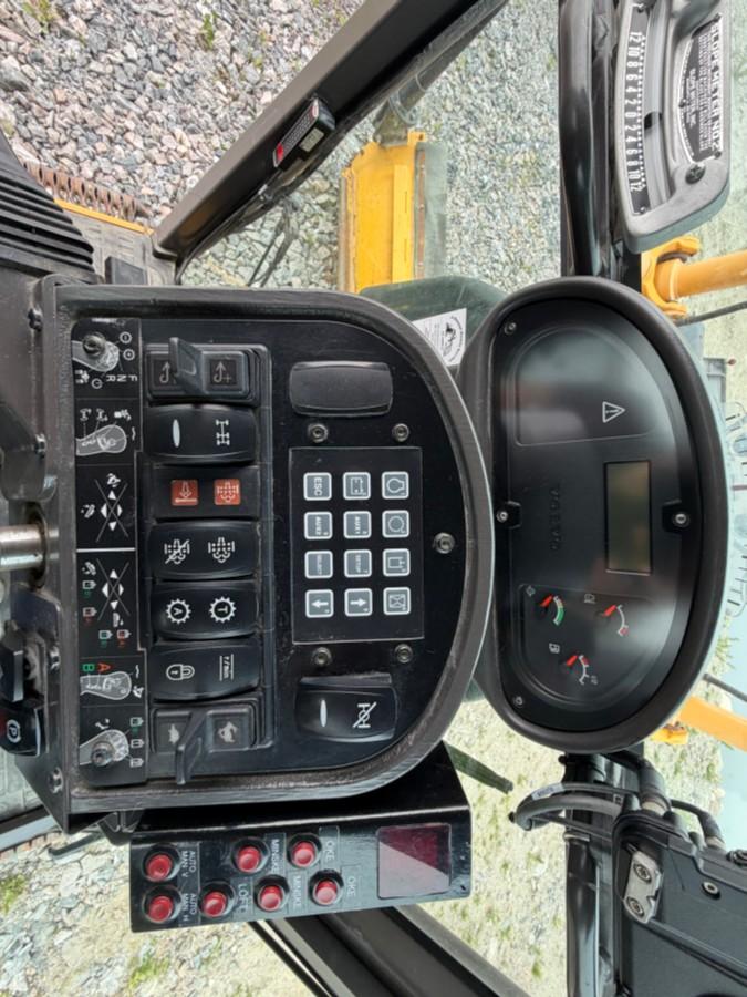 2013 Volvo G946B veihøvel med maskinstyring, frontskjær og midtblad