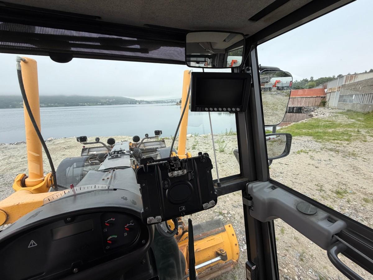 2013 Volvo G946B veihøvel med maskinstyring, frontskjær og midtblad