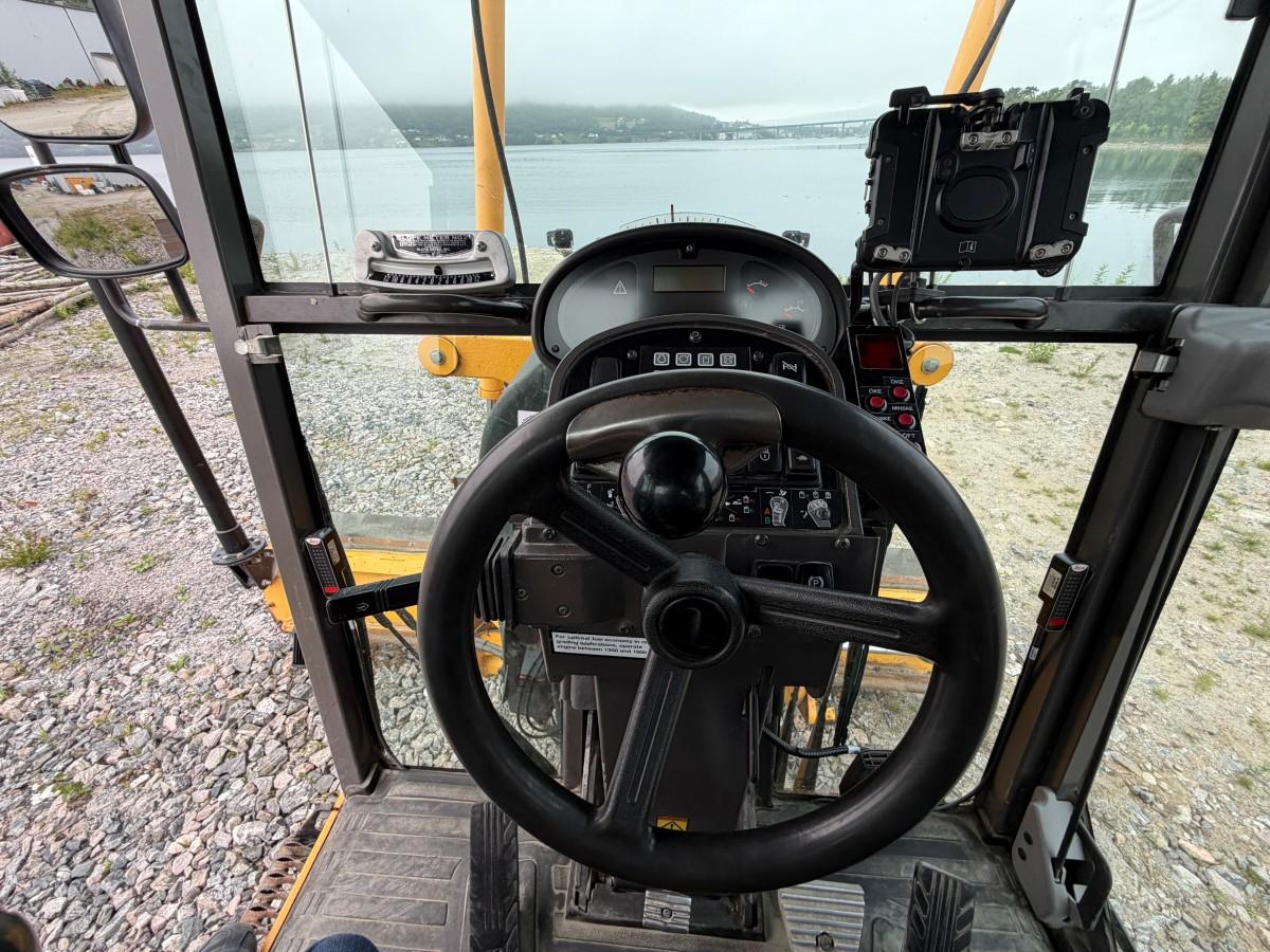 2013 Volvo G946B veihøvel med maskinstyring, frontskjær og midtblad