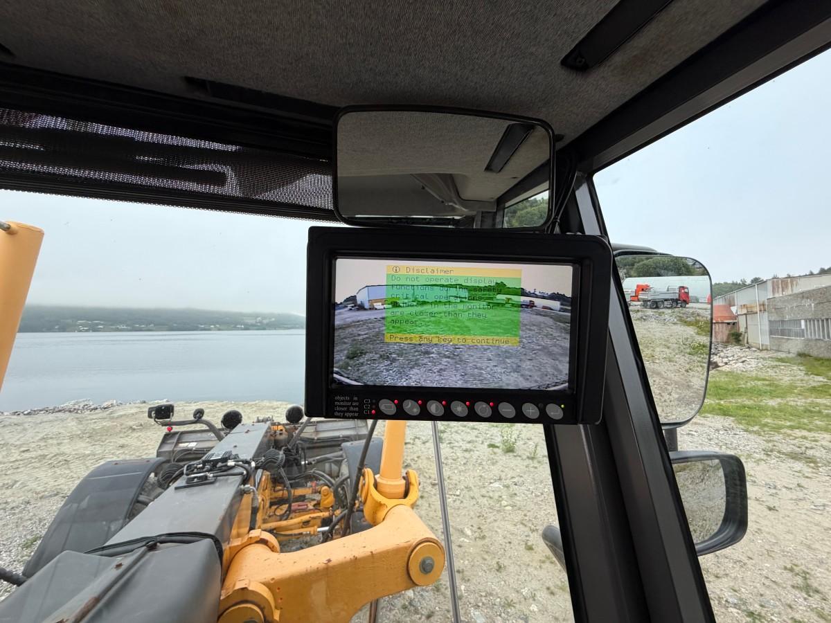 2013 Volvo G946B veihøvel med maskinstyring, frontskjær og midtblad
