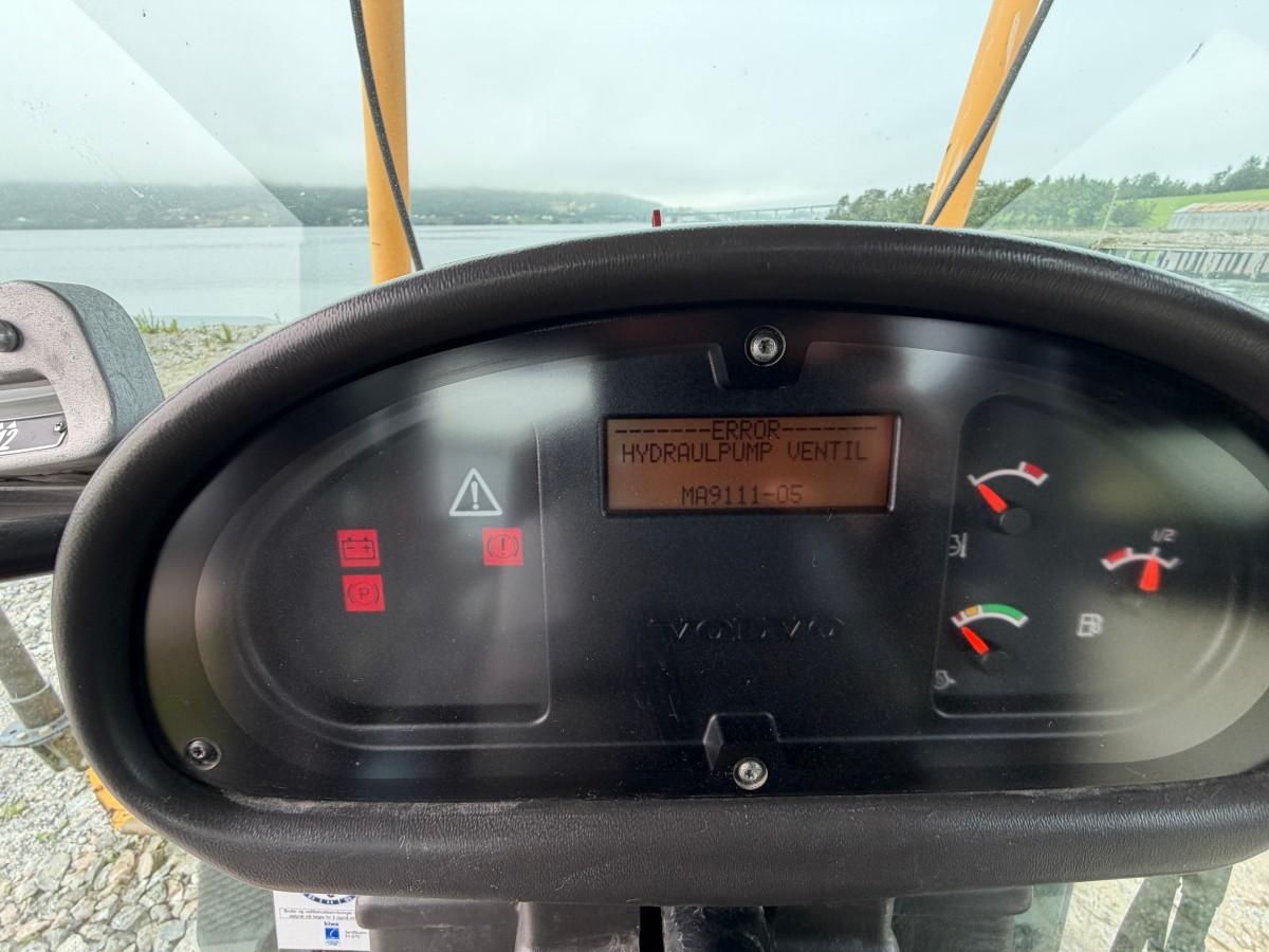 2013 Volvo G946B veihøvel med maskinstyring, frontskjær og midtblad