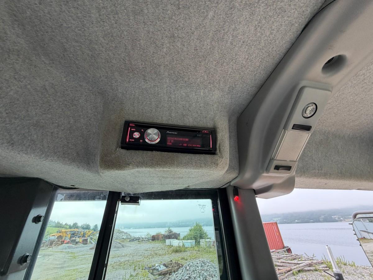 2013 Volvo G946B veihøvel med maskinstyring, frontskjær og midtblad
