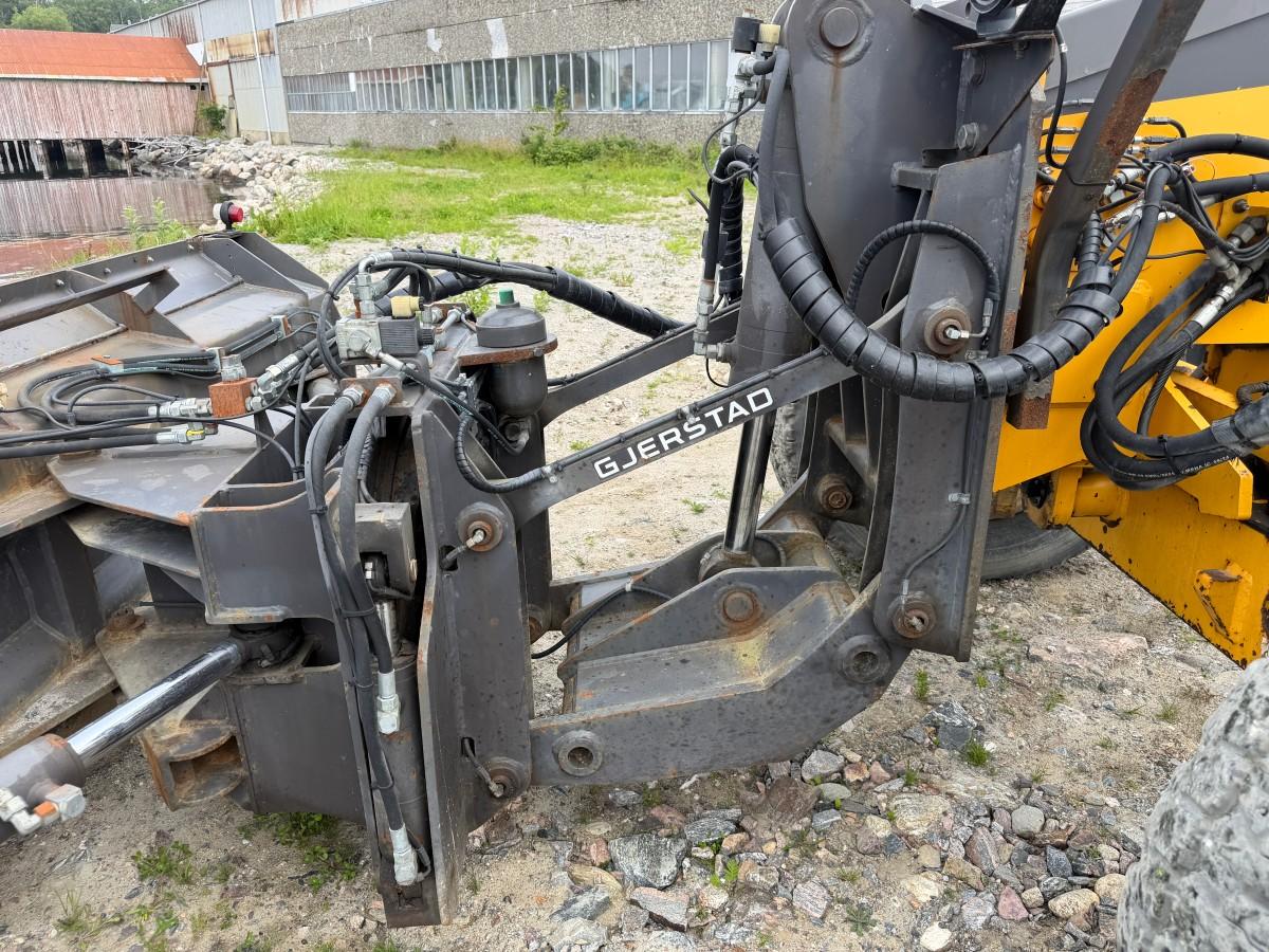 2013 Volvo G946B veihøvel med maskinstyring, frontskjær og midtblad
