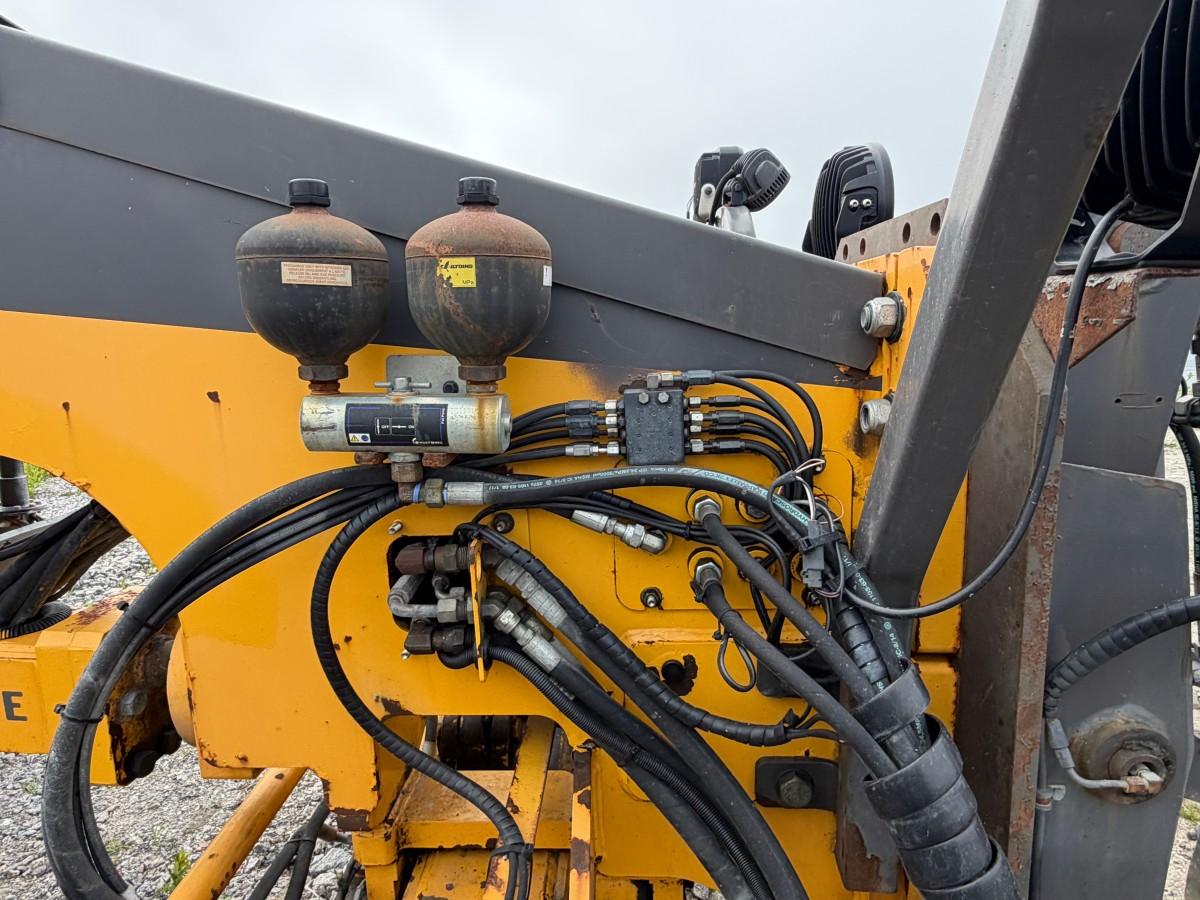 2013 Volvo G946B veihøvel med maskinstyring, frontskjær og midtblad