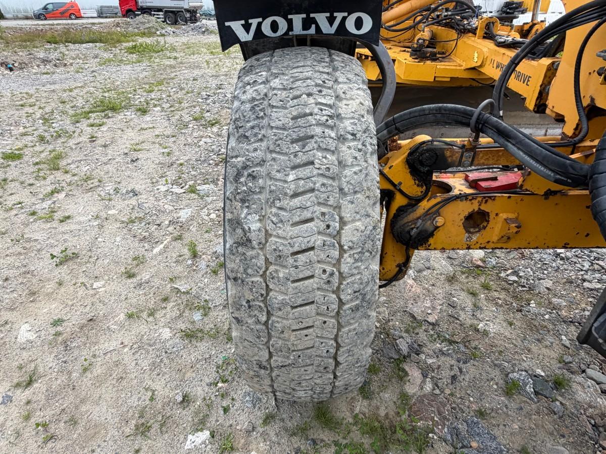 2013 Volvo G946B veihøvel med maskinstyring, frontskjær og midtblad