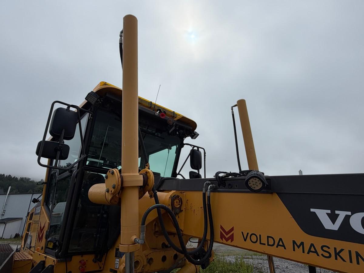 2013 Volvo G946B veihøvel med maskinstyring, frontskjær og midtblad