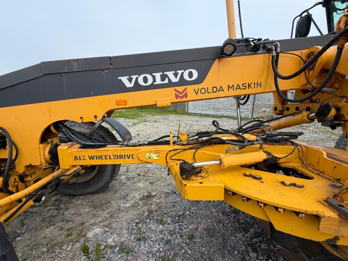 2013 Volvo G946B veihøvel med maskinstyring, frontskjær og midtblad