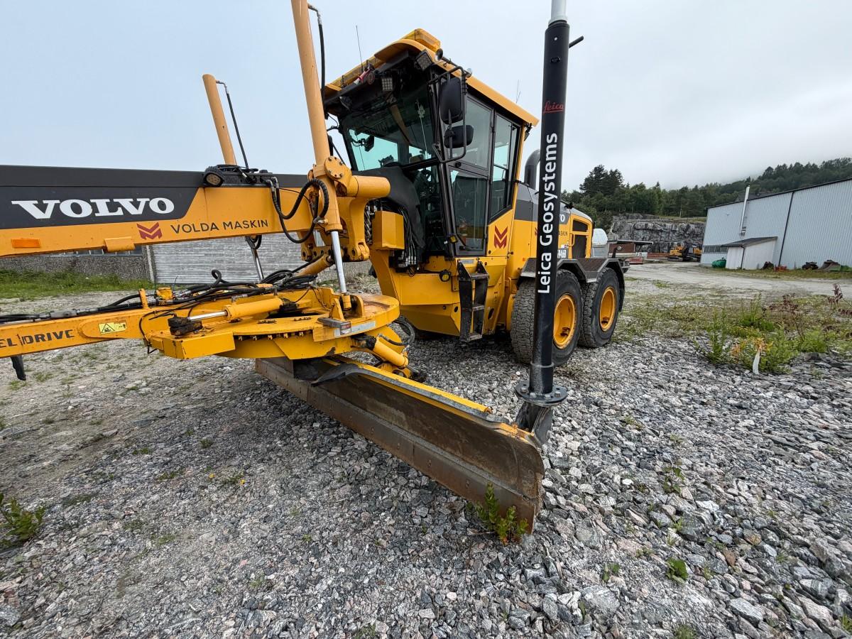 2013 Volvo G946B veihøvel med maskinstyring, frontskjær og midtblad