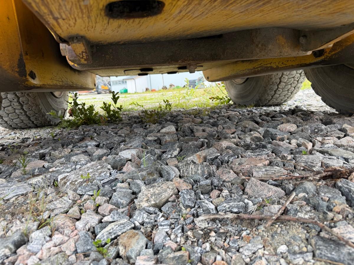 2013 Volvo G946B veihøvel med maskinstyring, frontskjær og midtblad