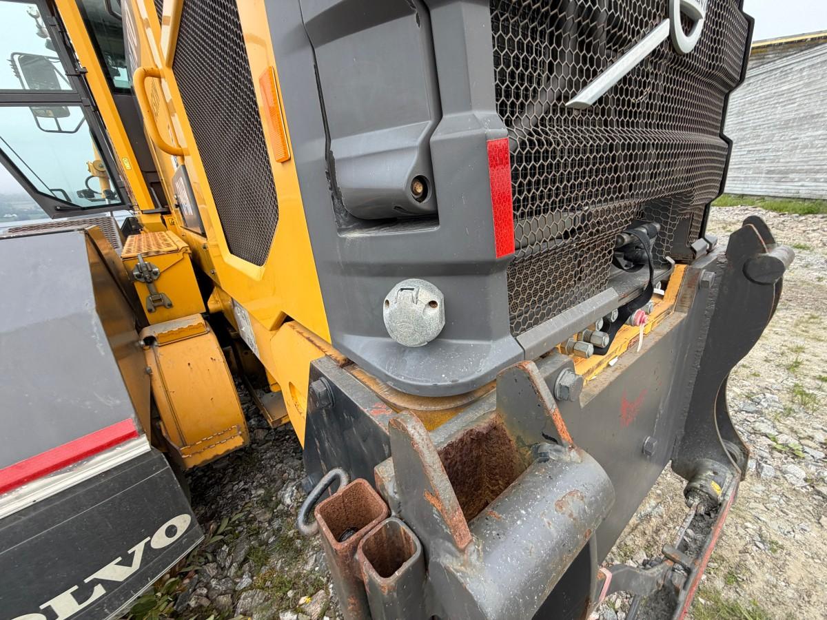 2013 Volvo G946B veihøvel med maskinstyring, frontskjær og midtblad