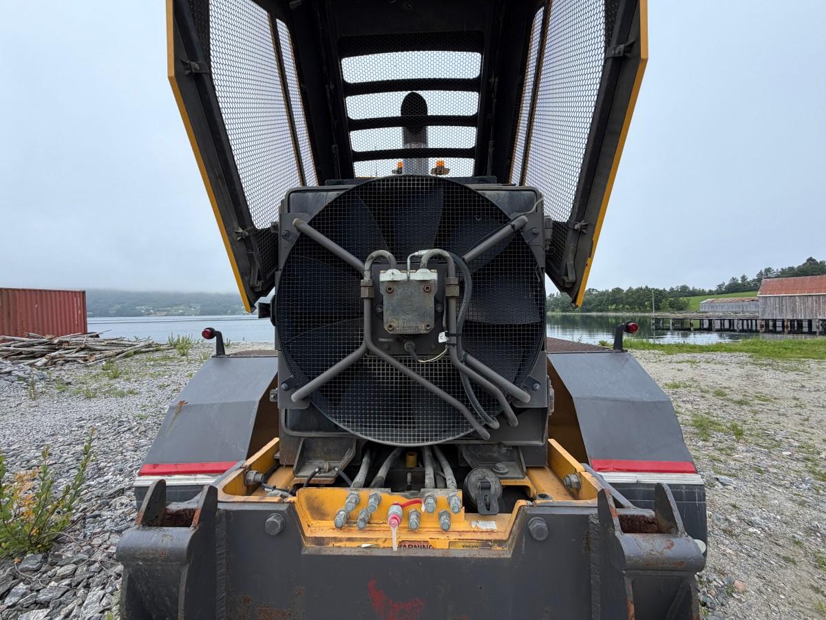 2013 Volvo G946B veihøvel med maskinstyring, frontskjær og midtblad