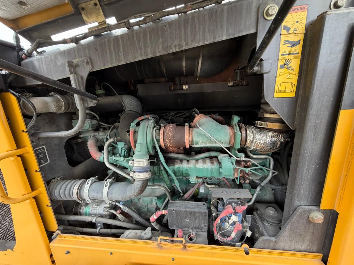 2013 Volvo G946B veihøvel med maskinstyring, frontskjær og midtblad