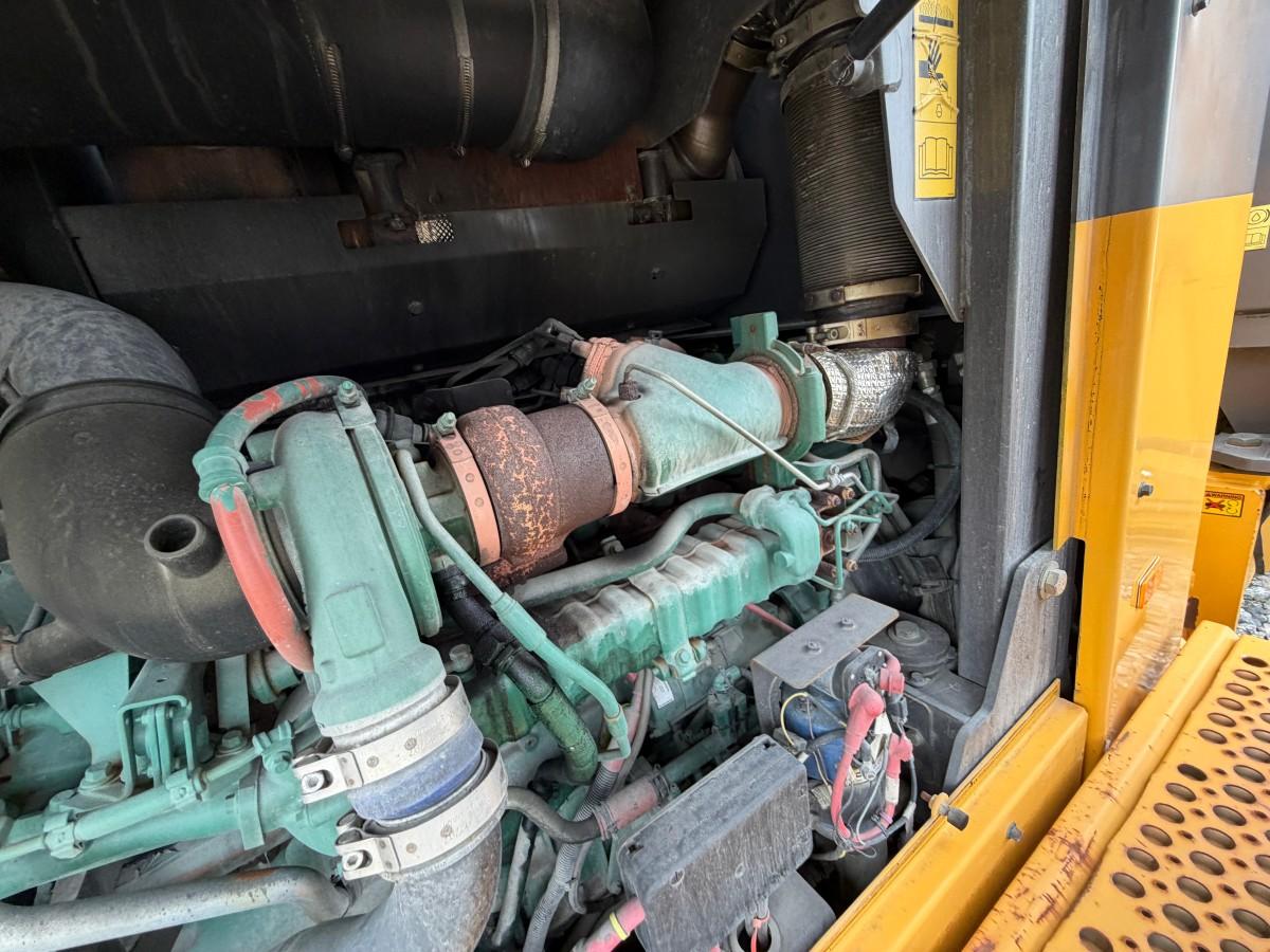 2013 Volvo G946B veihøvel med maskinstyring, frontskjær og midtblad