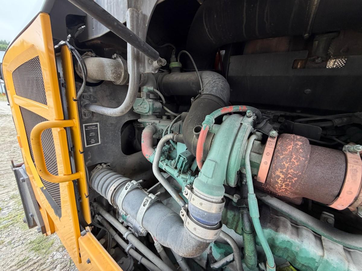 2013 Volvo G946B veihøvel med maskinstyring, frontskjær og midtblad