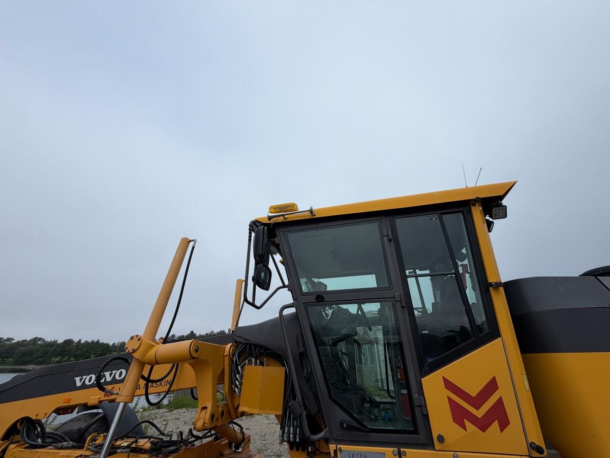 2013 Volvo G946B veihøvel med maskinstyring, frontskjær og midtblad