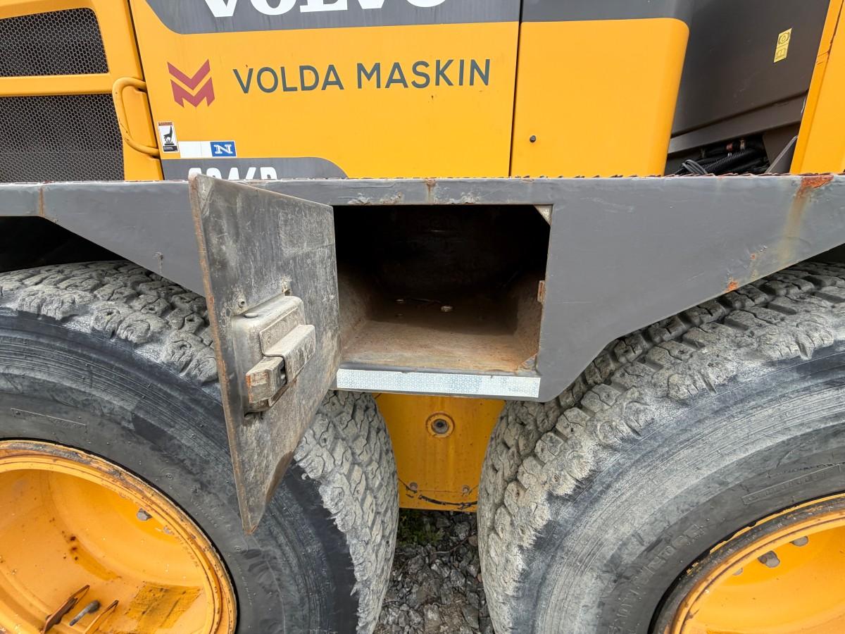 2013 Volvo G946B veihøvel med maskinstyring, frontskjær og midtblad