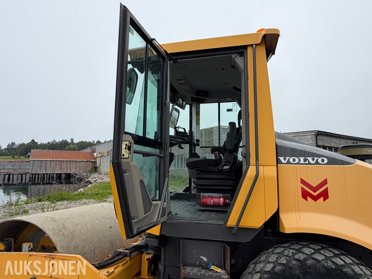 2015 Volvo SD75 Vals