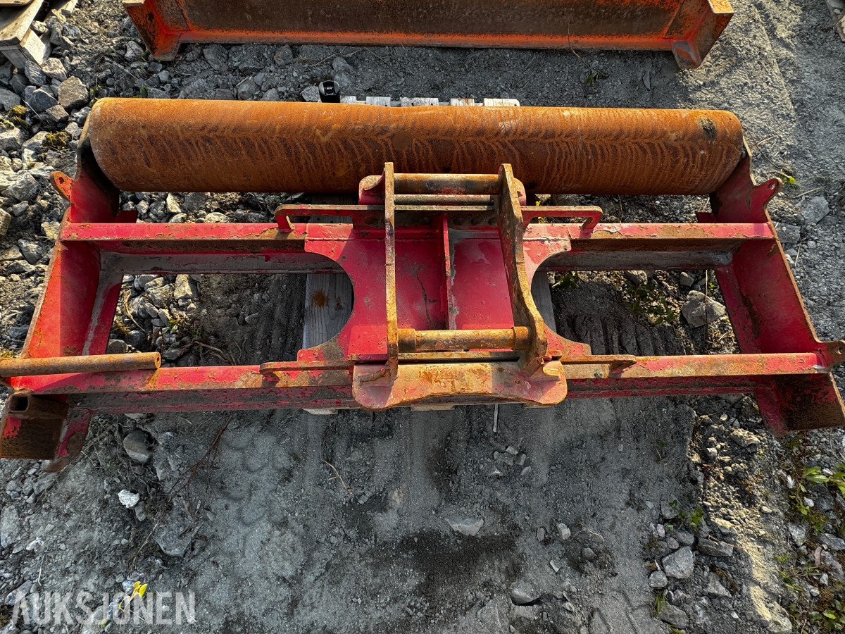 Gigant GI-G3250 planeringsbjelke med komprimeringsvalse – S60 – 2019 modell