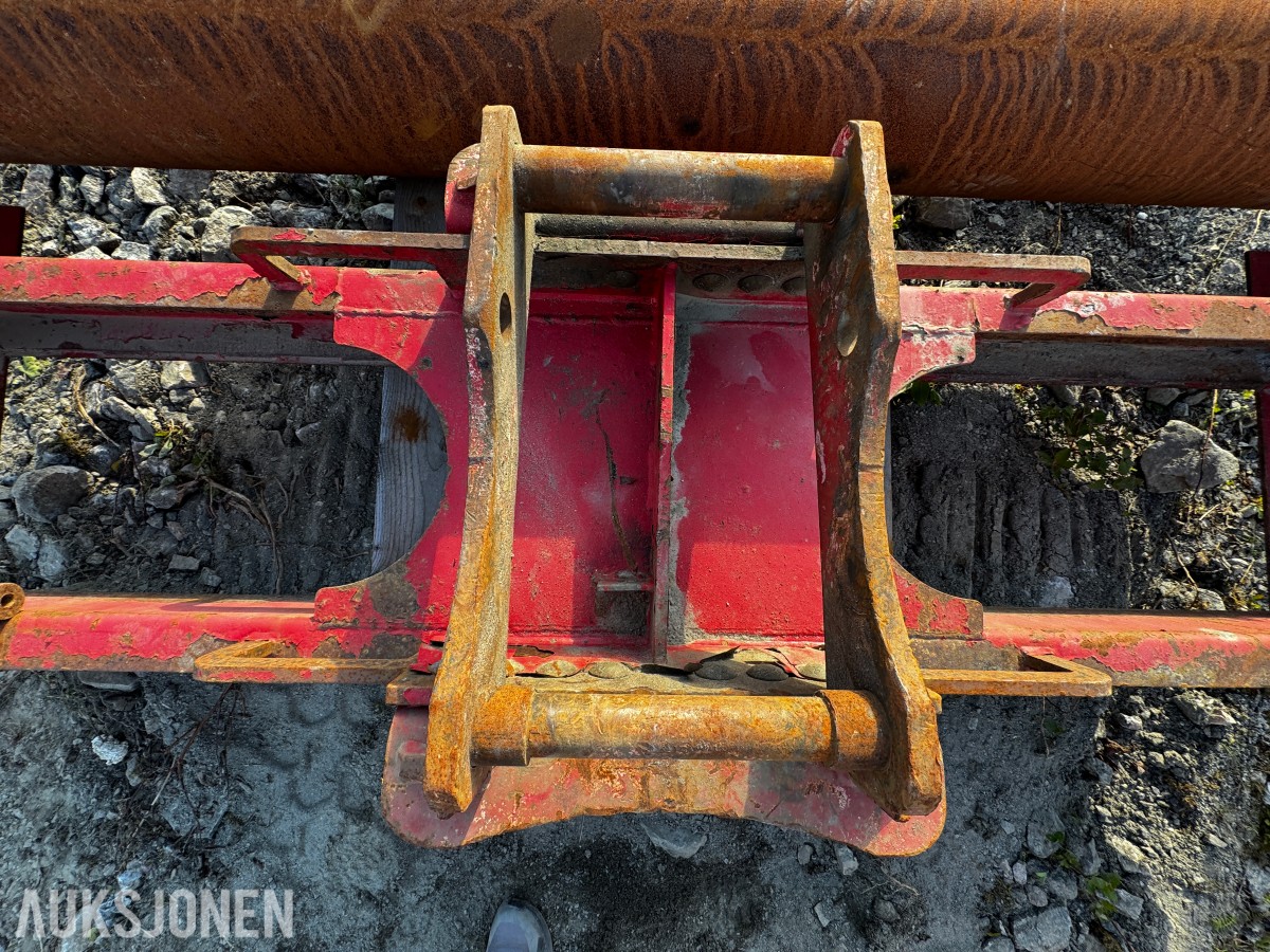 Gigant GI-G3250 planeringsbjelke med komprimeringsvalse – S60 – 2019 modell