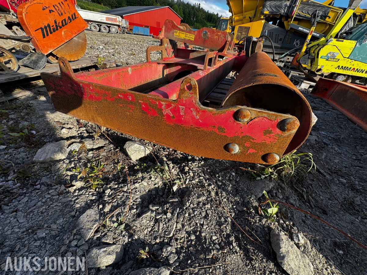 Gigant GI-G3250 planeringsbjelke med komprimeringsvalse – S60 – 2019 modell