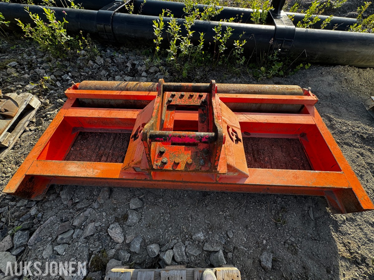 Gigant GI-G3250 planeringsbjelke med komprimeringsvalse – S60 – 2019 modell