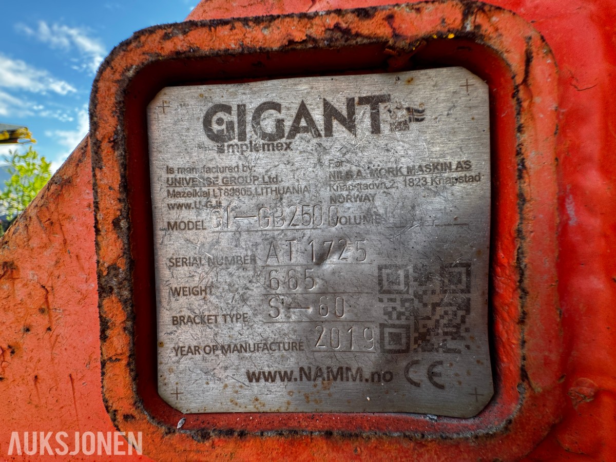 Gigant GI-G3250 planeringsbjelke med komprimeringsvalse – S60 – 2019 modell