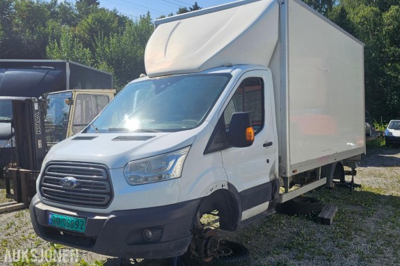 2015 Ford Transit 2.2 Diesel 155hk Skapbil med løftelem Reparasjonsobjekt/ delebil