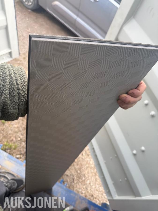 94,35 m2 HEL PALL MED 15mm høykvalitets PREMIUM LAMINATGULV SELGES