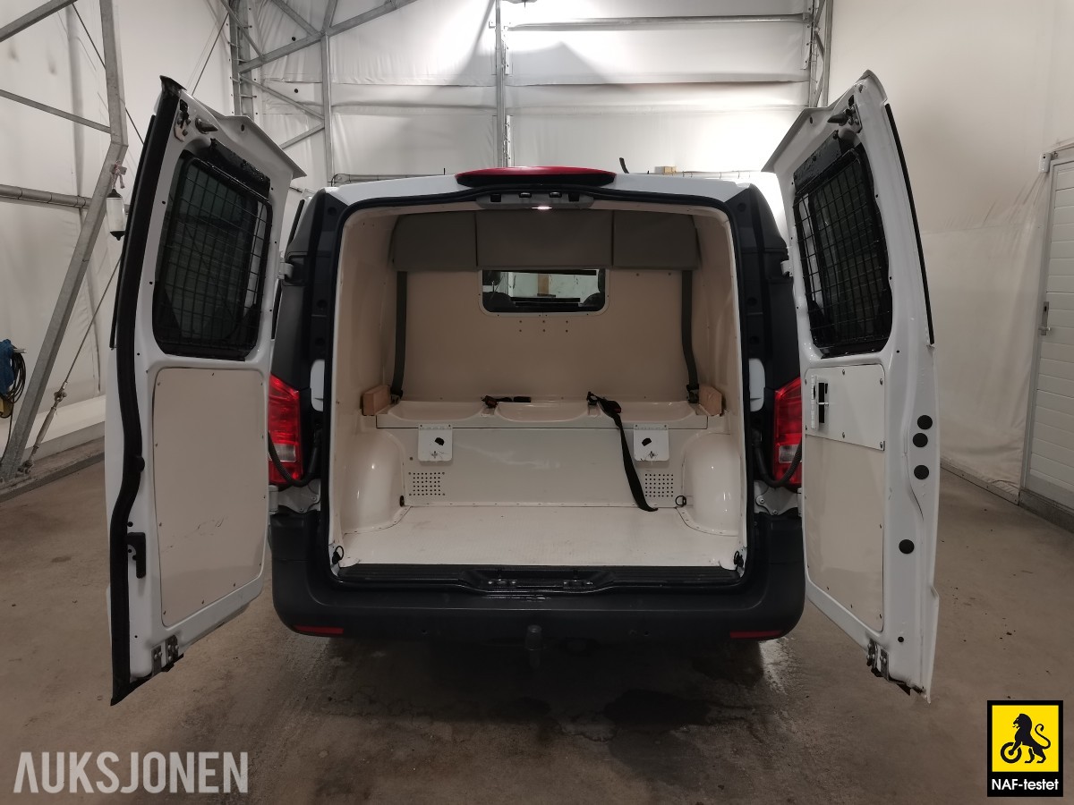 2019 Mercedes-Benz Vito 4MATIC AUTOMAT PERSONBIL HENGERFESTE INNREDNING VARMER