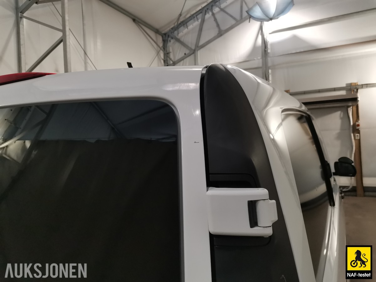 2019 Mercedes-Benz Vito 4MATIC AUTOMAT PERSONBIL HENGERFESTE INNREDNING VARMER