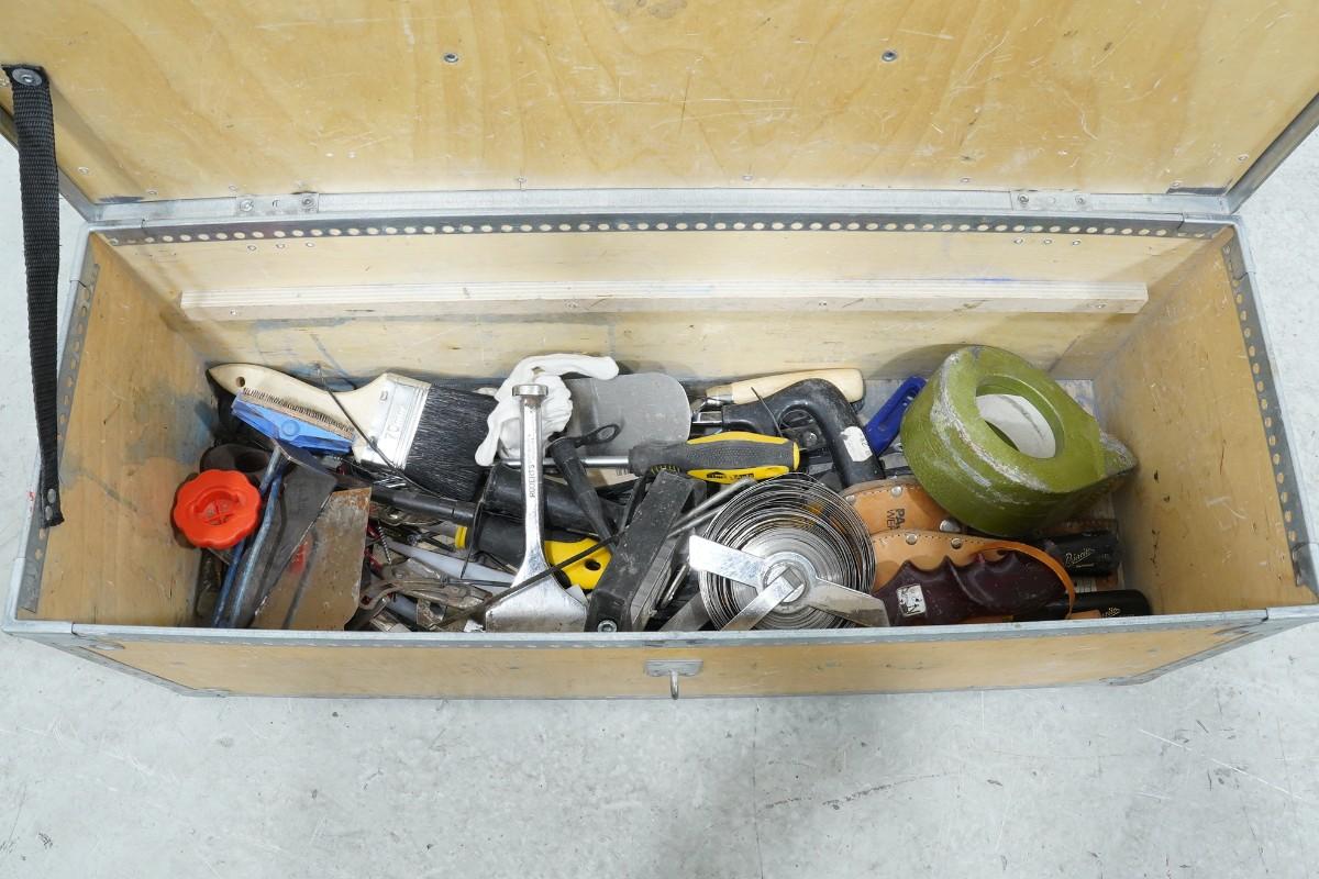 Dura-stilts, arbeidsbord, verktøykasser, håndverktøy