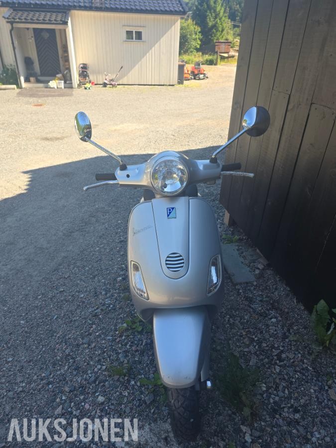 2009 Vespa LX 50